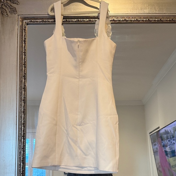 Elliatt Trompe Dress - Picture 3 of 5